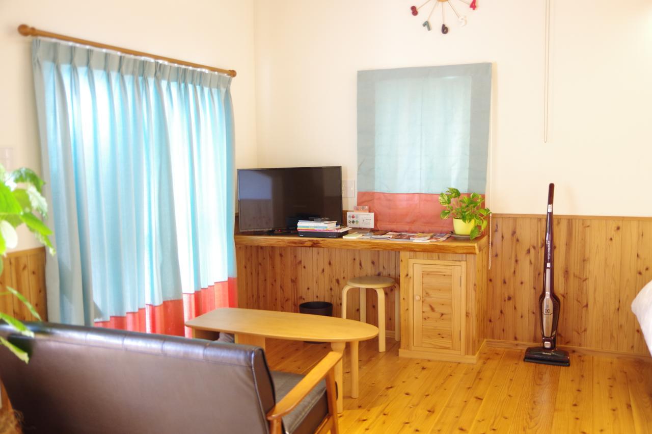 Nakijin Lodge Pensajoya Екстериор снимка